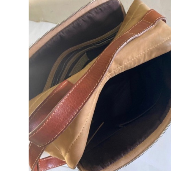 Maison Margiela caramel soft nubuck leather unisex - Picture 6 of 8